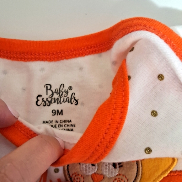 Thanksgiving onesie, baby girl - Picture 2 of 2